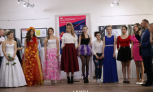 Módna prehliadka a vystavené práce pútali pozornosť