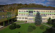 Kraj odporúča otvoriť  stredné školy 30. júna