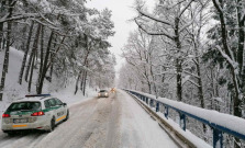 Prešovský kraj potrápi husté sneženie, polícia vyzýva vodičov na opatrnosť