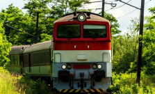 ZSSK redukuje spoje, obmedzí sa aj vlaková doprava na východe