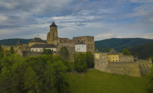 Na Ľubovnianskom hrade zrekonštruujú severovýchodnú hradbu a nádvorie