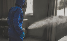 V bytových domoch treba dbať na zvýšenú ochranu voči koronavírusu