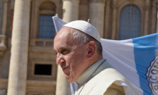 Registrácia pre dobrovoľníkov k návšteve pápeža je spustená