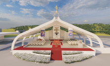 Ako bude vyzerať návšteva pápeža v Prešove? Liturgický priestor pred športovou halou navrhol východniar