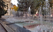 Fontánová sezóna sa v Košiciach pomaly končí. Kedy „zaspí“ najznámejšia fontána?