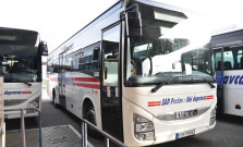 Problémy s autobusovými spojmi môžu cestujúci hlásiť na novej infolinke
