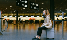 Reakcia na omikron: Slovensko zavádza povinnú karanténu pre všetkých, ktorí sa vrátili z rizikových krajín