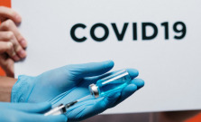 Proti ochoreniu COVID-19 vás zaočkujú už aj na košickom magistráte