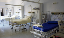 Polícia obvinila všetkých agresorov, ktorí útočili na zdravotníkov vo svidníckej nemocnici
