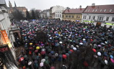 Slovensko si pripomína smutné výročie vraždy Kuciaka a Kušnírovej
