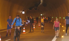 VIDEO | Tunel Prešov sa hmýril kolobežkarmi, cyklistami a korčuliarmi