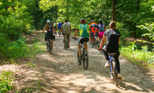 Gemer sa približuje cyklistom a Ružínska priehrada dovolenkárom