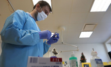 V Univerzitnej nemocnici L. Pasteura Košice sú na očkovanie 4. dávkou vakcíny proti COVID-19 pripravení