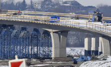 Výstavba obchvatu Košíc pokračuje - napredujú práce na mostoch, začali  s realizáciou vsakov