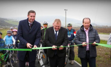 VIDEO | V Pečovskej Novej Vsi otvorili nový cyklochodník, ktorý prepája cyklotrasu v smere z Prešova do pútnického miesta v Ľutine