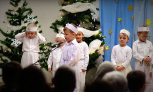 VIDEO |  Vianoce vo Sveržove: vystúpili žiaci i matičiari, podávala sa kapustnica