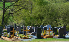 Verejný cintorín v Košiciach bude kvôli silnému vetru až do odvolania uzavretý