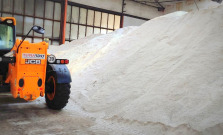 Košický kraj buduje nové sklady soli pre cestárov