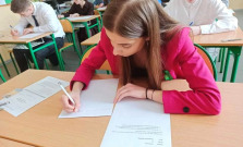 Začína sa maturitný týždeň, v utorok žiaci píšu test a sloh zo slovenčiny