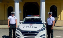 Zachránili život na diaľnici – vďaka patrí pohotovým policajtom!