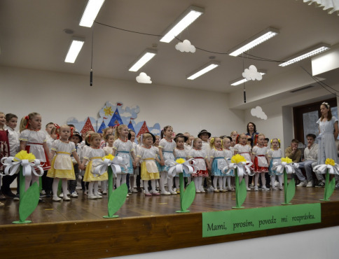 VIDEO | Deň matiek v Plavči – oslava lásky, obety a materstva