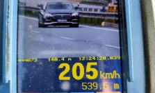 Nemec si to na D1 „hnal“ o 75 km/h rýchlejšie