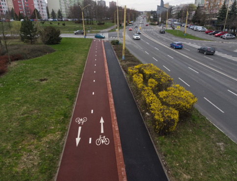 Mesto chce vybudovať spoločný chodník pre cyklistov a chodcov na Gemerskej ulici