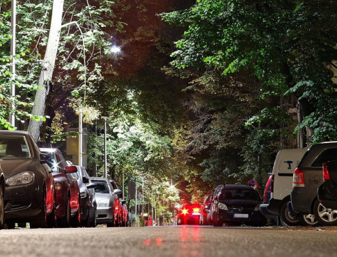 Nezamkol auto. Vykradli ho!