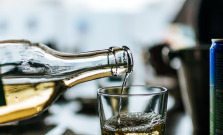 68 ročný vodič pod vplyvom alkoholu