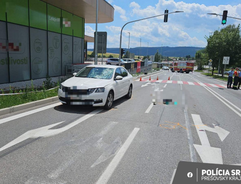 Poprad zasiahla tragédia: Chodkyňa podľahla zraneniam po nehode