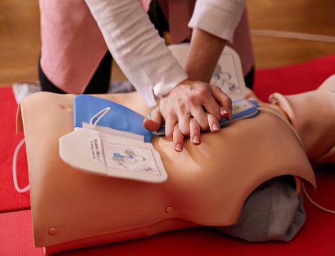 Geoportál KSK už ponúka aj prehľadnú mapu defibrilátorov v kraji