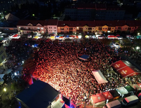 VIDEO | Tradičný jarmok v Stropkove spojil domácich aj zahraničných hostí