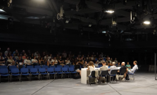 VIDEO | V Divadle Jonáša Záborského odštartovali herecké prípravy svetového muzikálu Evita