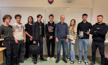 Prešovskí žiaci oslávili jazykovú rozmanitosť s čajom, tradíciami a hosťami z Veľkej Británie