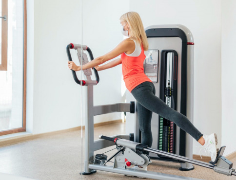 Rotoped + multipress + proteíny Weider = efektívny tréning