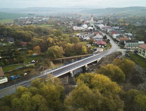 Most v Ploskom opäť slúži vodičom, oprava sa skončila skôr než plánovali