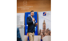 Progresívne Slovensko predstavilo kandidáta na primátora Košíc – Martina Mudráka