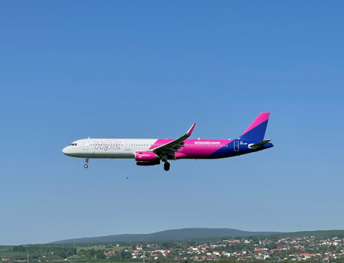 Prvý let linky Bratislava – Košice odštartoval dnes ráno