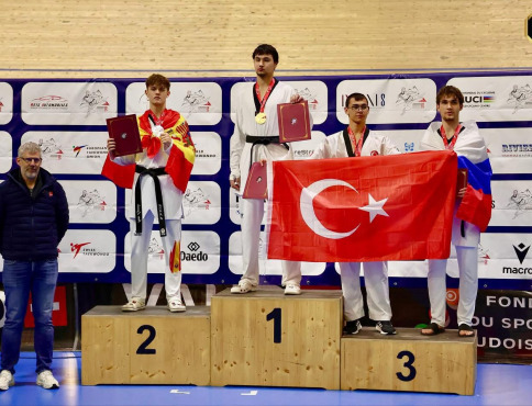 Historická bronzová medaila pre Košičana na Majstrovstvách Európy juniorov v taekwonde!