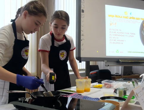 VIDEO | Prešovskí školáci ukázali talent: súťaž „Moja škola varí lepšie ako tvoja“ ovládla kreatívna omeleta