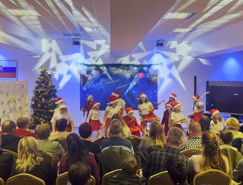 VIDEO | Vo Fričovciach sa spoločne naladili na Vianoce