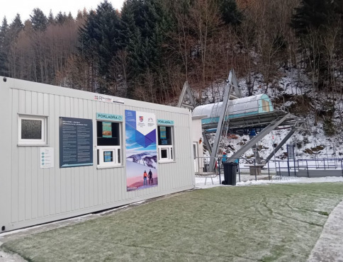 Z Drienice na Lysú bez obmedzení: lanovka funguje už každý deň