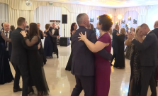 VIDEO | Mestský ples v Sečovciach prilákal stovky hostí a potvrdil rastúcu úroveň podujatia