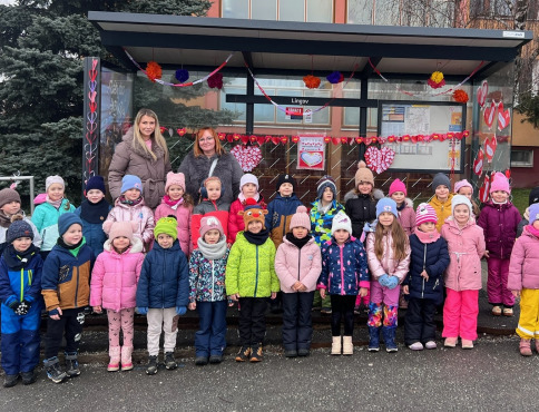 Sídlisko Dargovských hrdinov premenilo zastávky MHD na „zamilované“