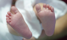 Tragédia v Prešovskom kraji: Po pôrode na dvore dieťa neprežilo