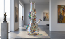 Sklenené bongo ako umelecké dielo: Keď sa funkčnosť stretne s moderným dizajnom