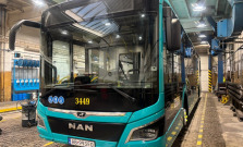 Do flotily DPMP pribudlo 5 mestských autobusov MAN