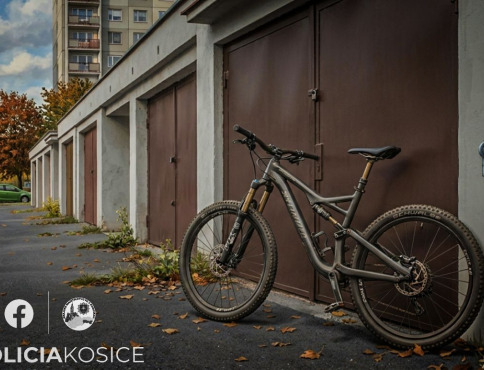 Policajti v Košiciach vrátili bicykel skôr, než si jeho majiteľ všimol, že ho stratil