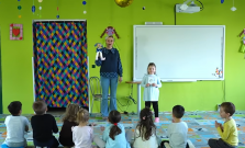 VIDEO | Súkromná materská škola Krosnianska: Deti tu objavujú svet slov aj angličtiny hrou