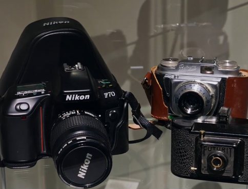 VIDEO | Šarišské múzeum vystavuje fotografie a fotoaparáty Leonarda Baňasa